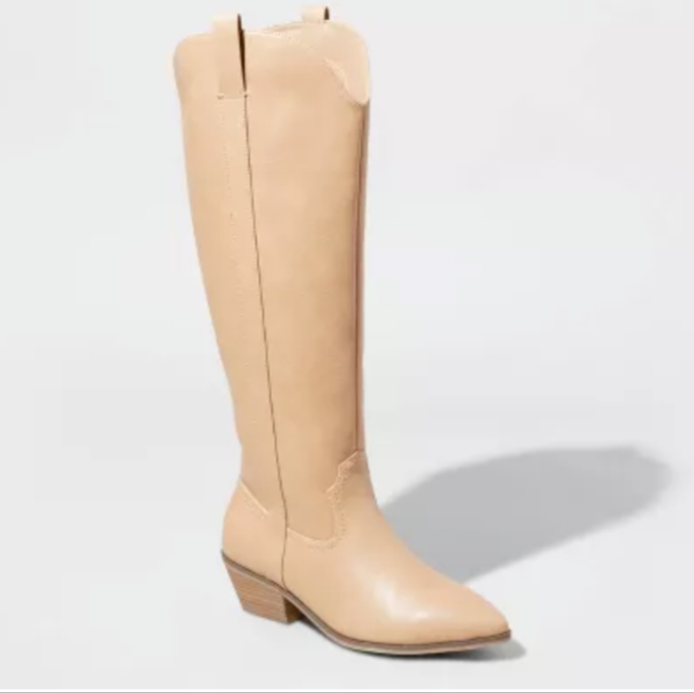 NWT Universal Thread Sommer Knee Hi Boots Size 9